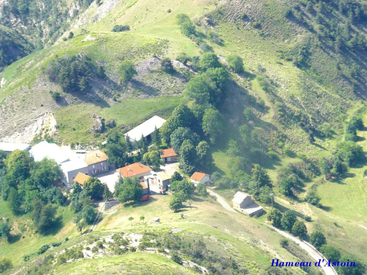 Comme Chez Vous Vila Bayons Exterior foto